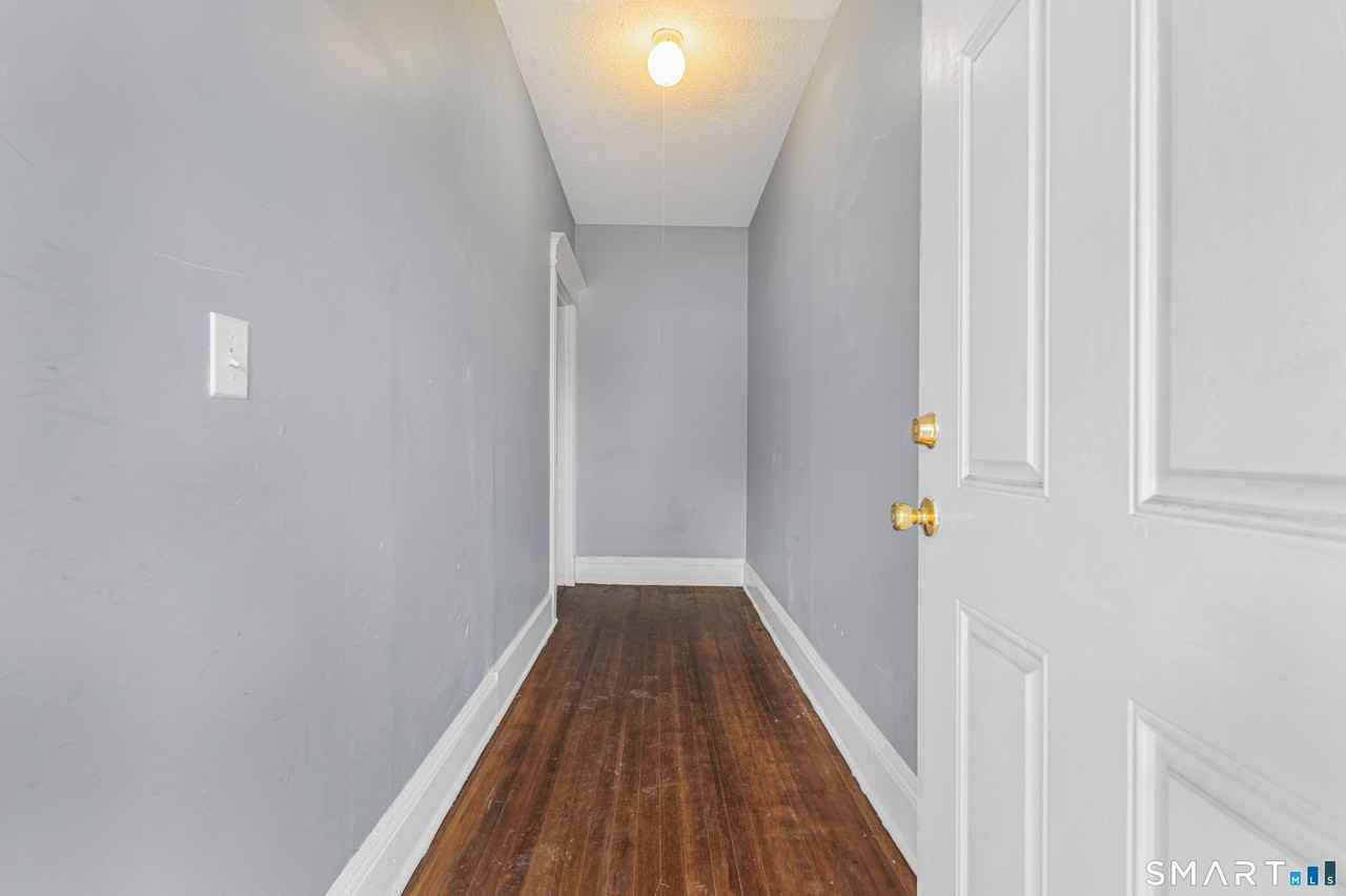 141 Homestead Ave #3rdFL - Photo 4 of 25