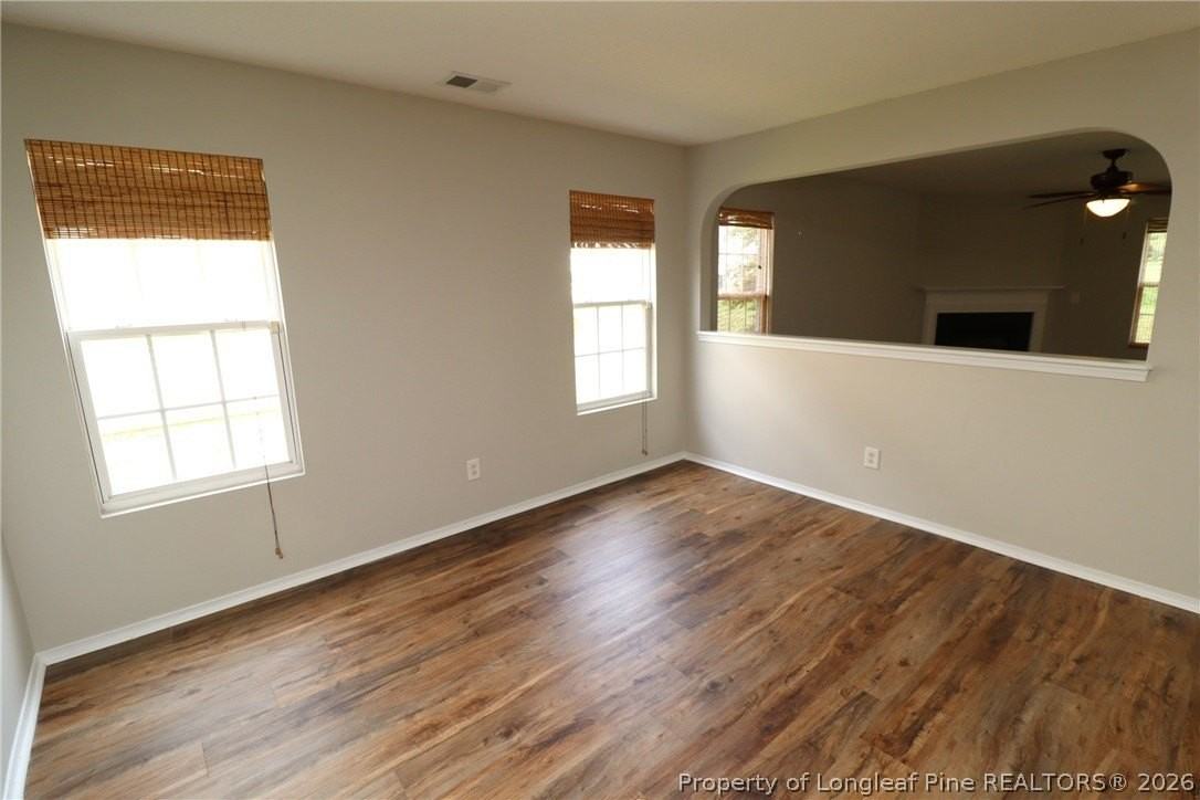 5 Bellmore Ct - Photo 4 of 33