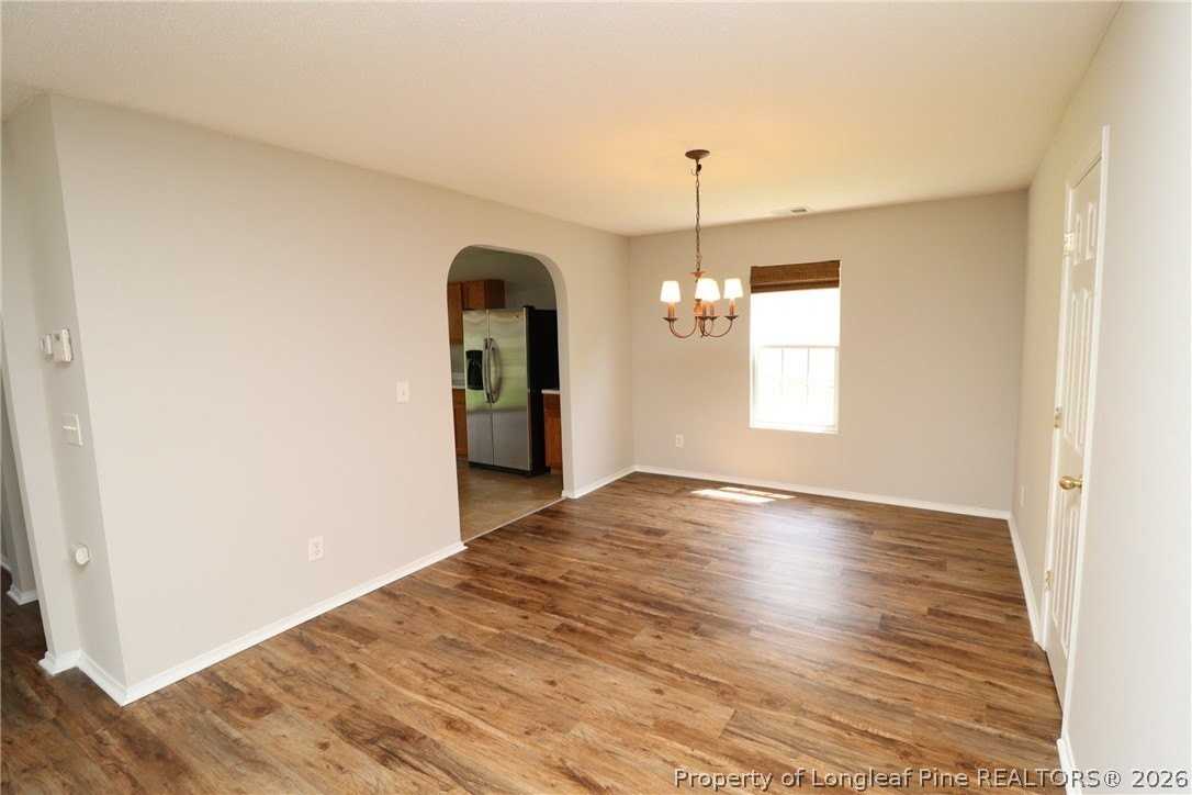 5 Bellmore Ct - Photo 5 of 33