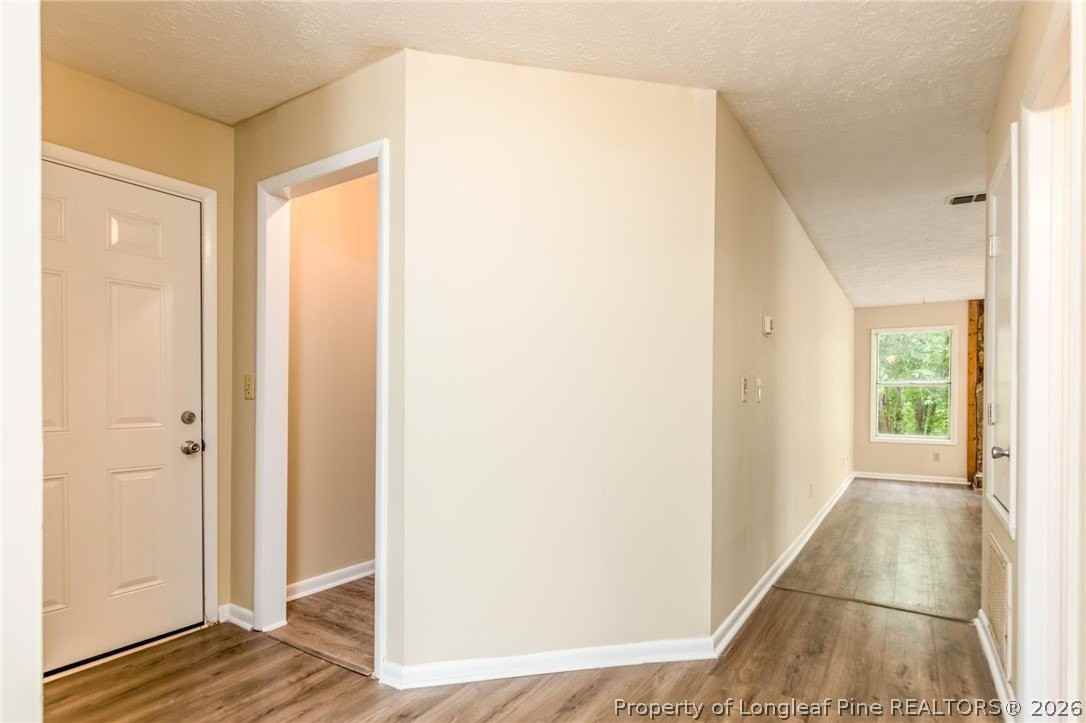 1018 Wood Creek Dr #6 - Photo 3 of 22