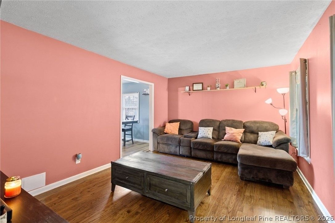 612 Freda Ct - Photo 6 of 38