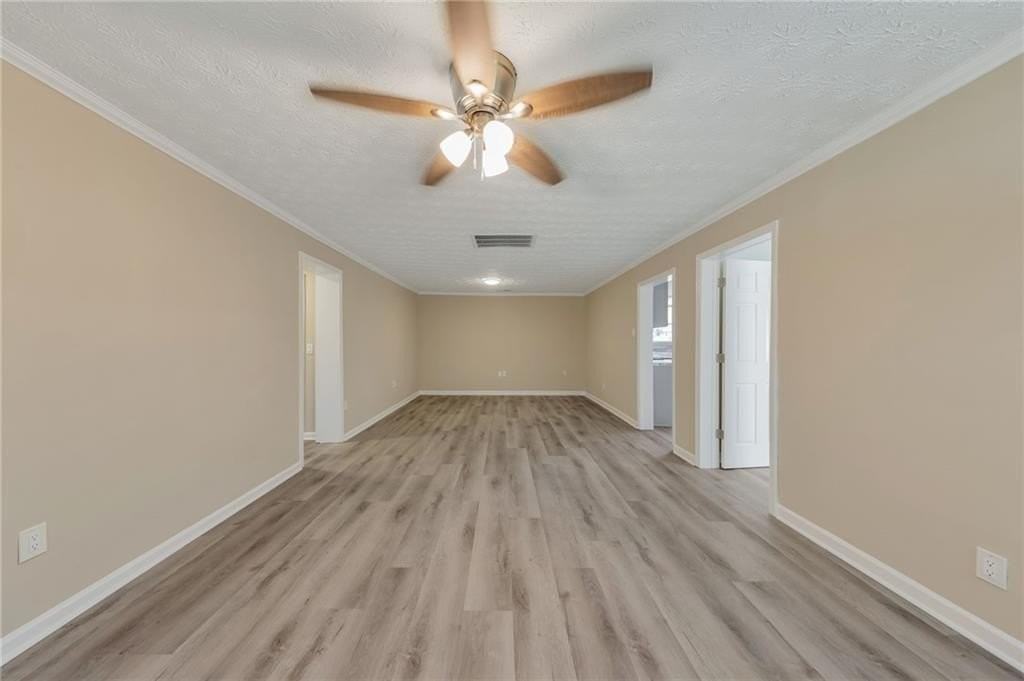 3849 Dillard St - Photo 4 of 15