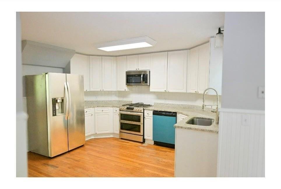 3885 Waterford Dr - Photo 6 of 42