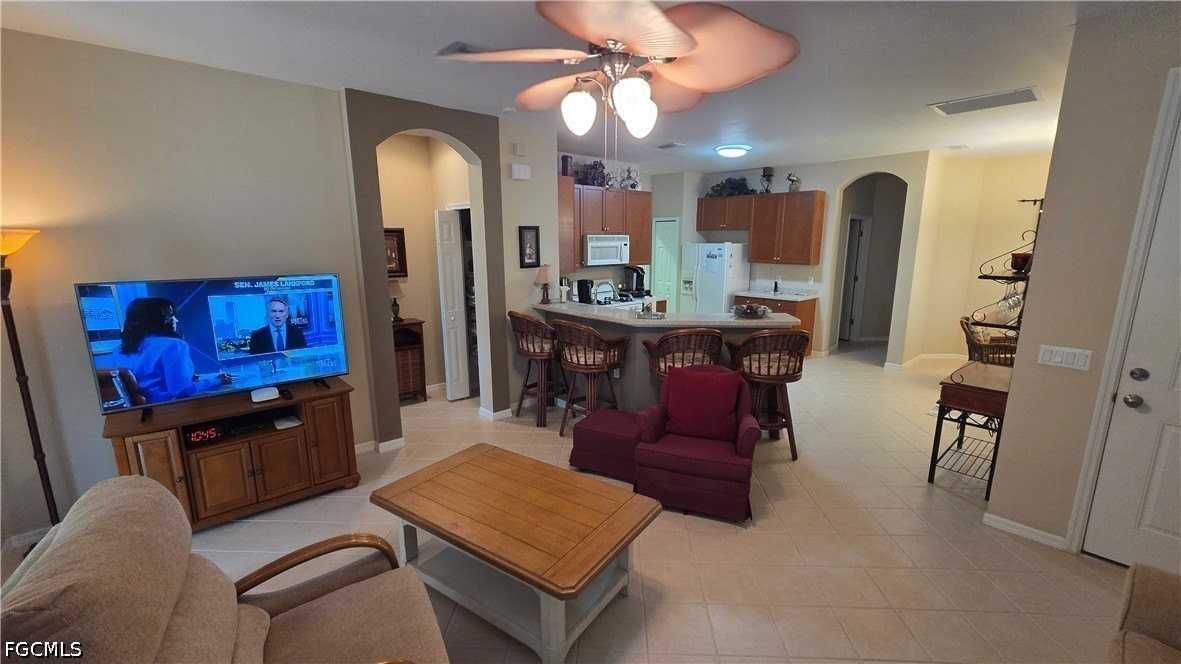 9305 Aviano Dr - Photo 4 of 43