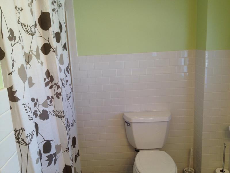 63 Glades Rd - Photo 3 of 43