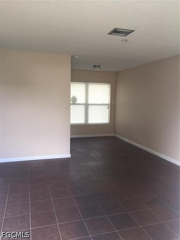 1114 Vineyard Pl - Photo 3 of 9