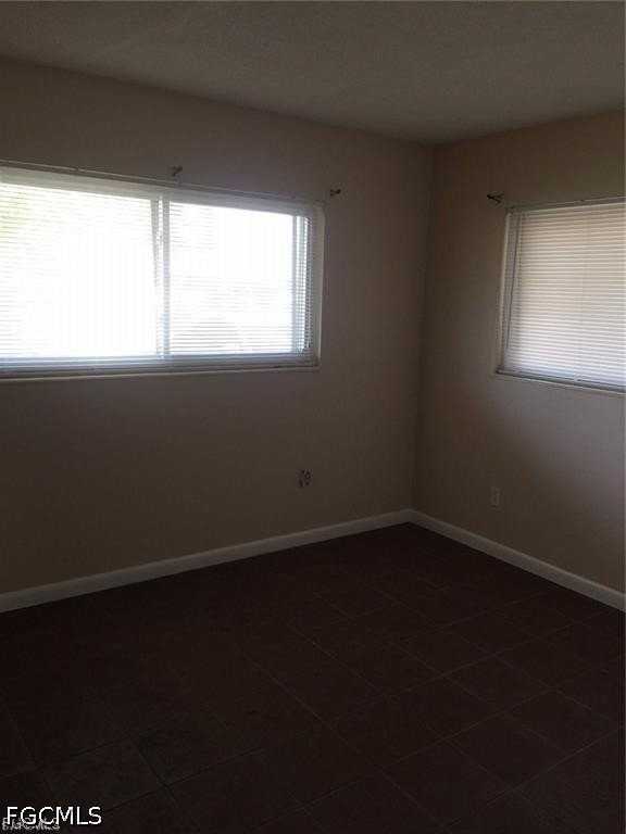 1114 Vineyard Pl - Photo 7 of 9