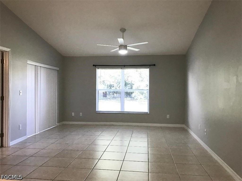 4330 Sw 7th Pl - Photo 7 of 19