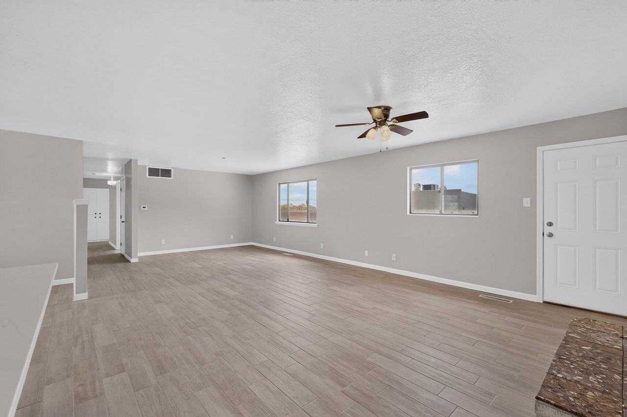 7101 Cindy Dr Ne - Photo 6 of 41