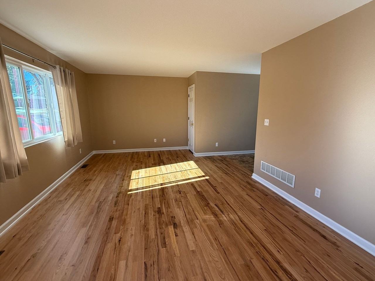3111 W 95th Ave - Photo 6 of 37
