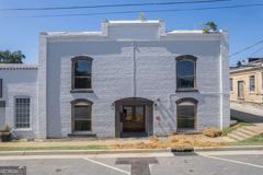 86 S Forest Ave #D - Photo 1 of 1