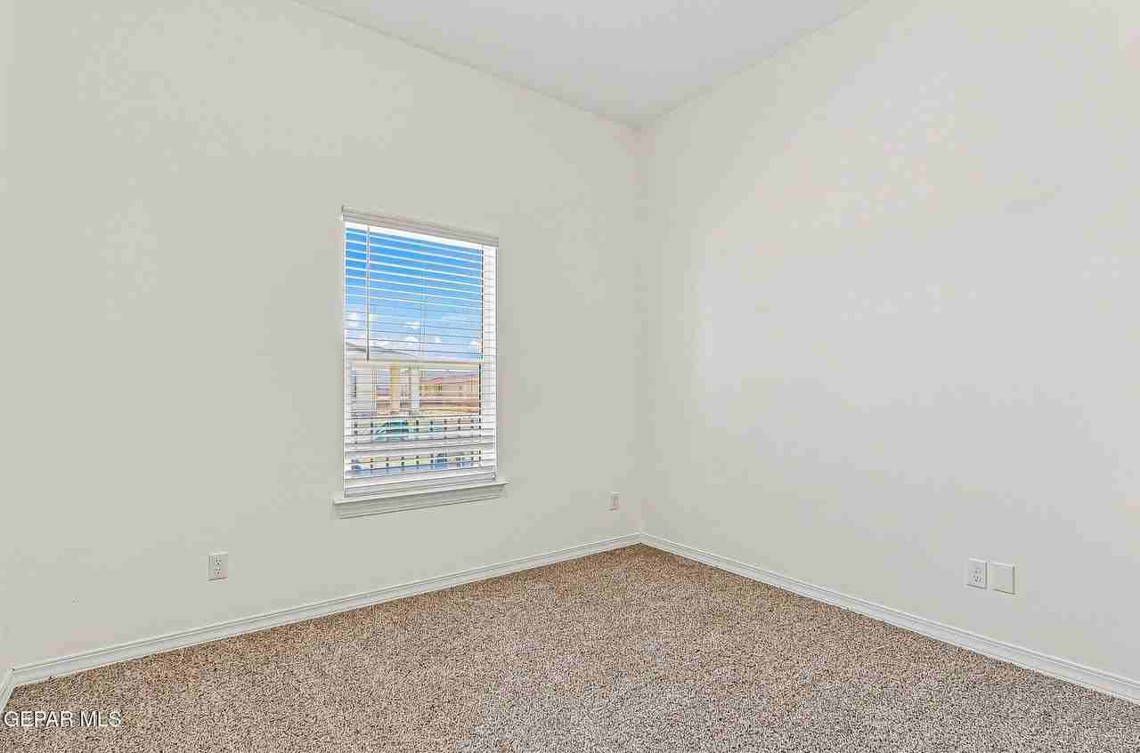 15337 Promise Ct - Photo 4 of 34