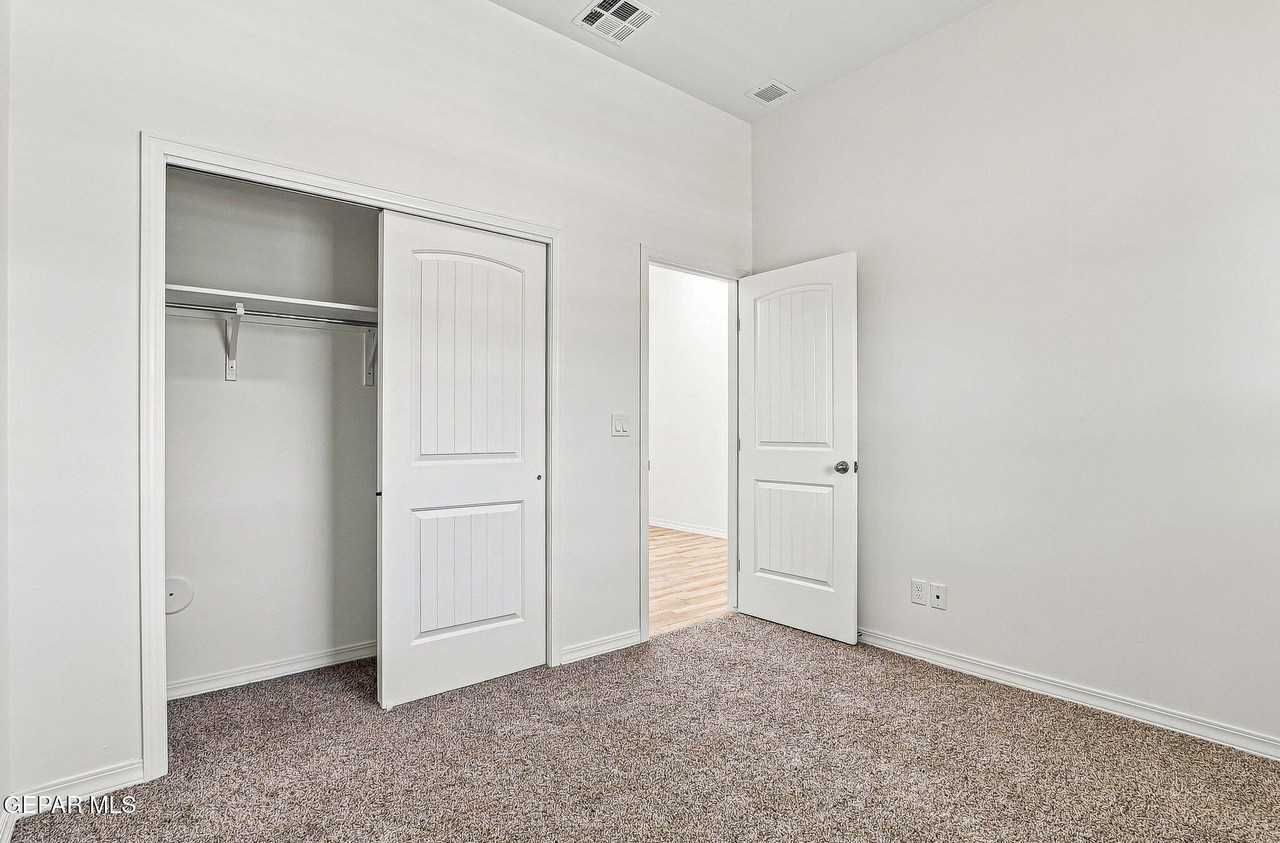 15337 Promise Ct - Photo 5 of 34