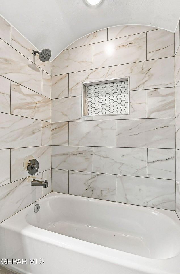15337 Promise Ct - Photo 7 of 34