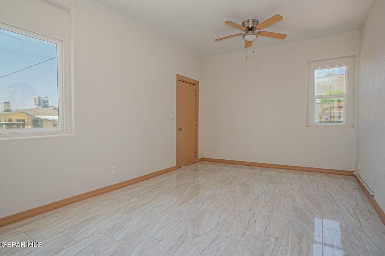 2517 San Jose Ave #B - Photo 4 of 16