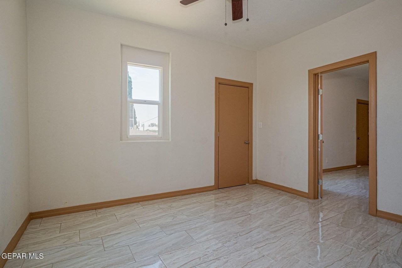 2517 San Jose Ave #B - Photo 6 of 16