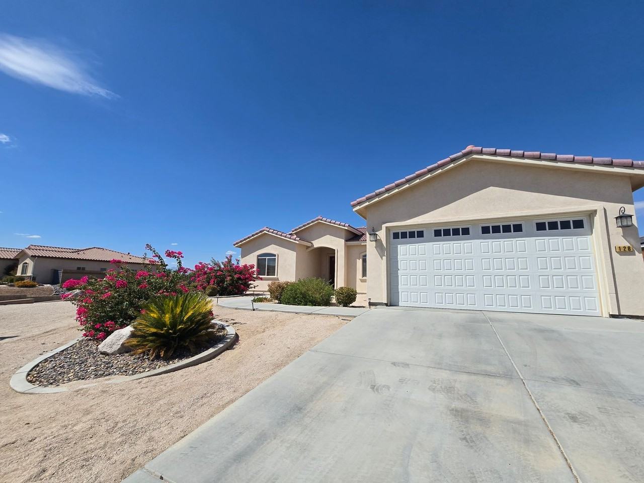 128 Salt River Dr - Photo 2 of 16