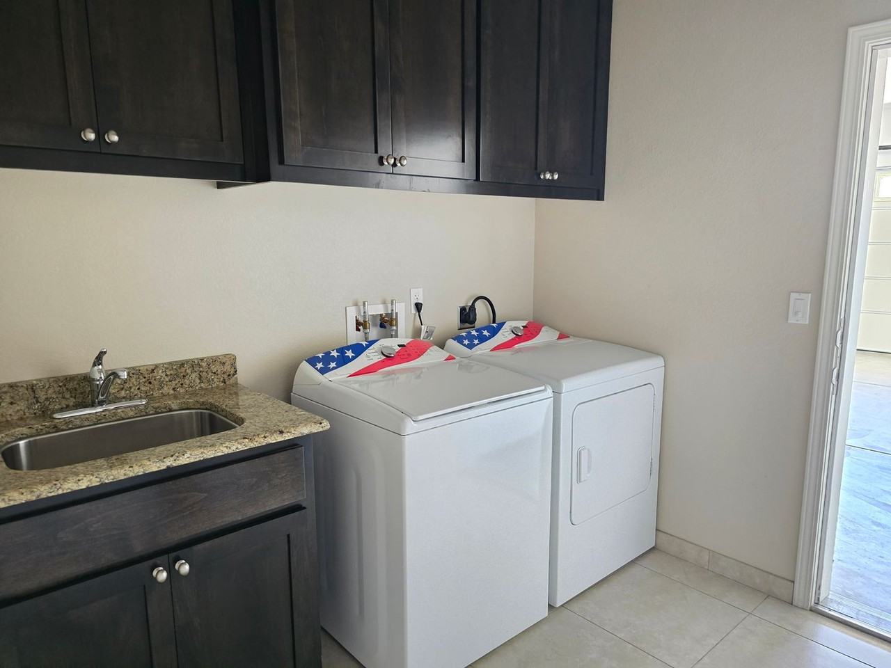 128 Salt River Dr - Photo 7 of 16