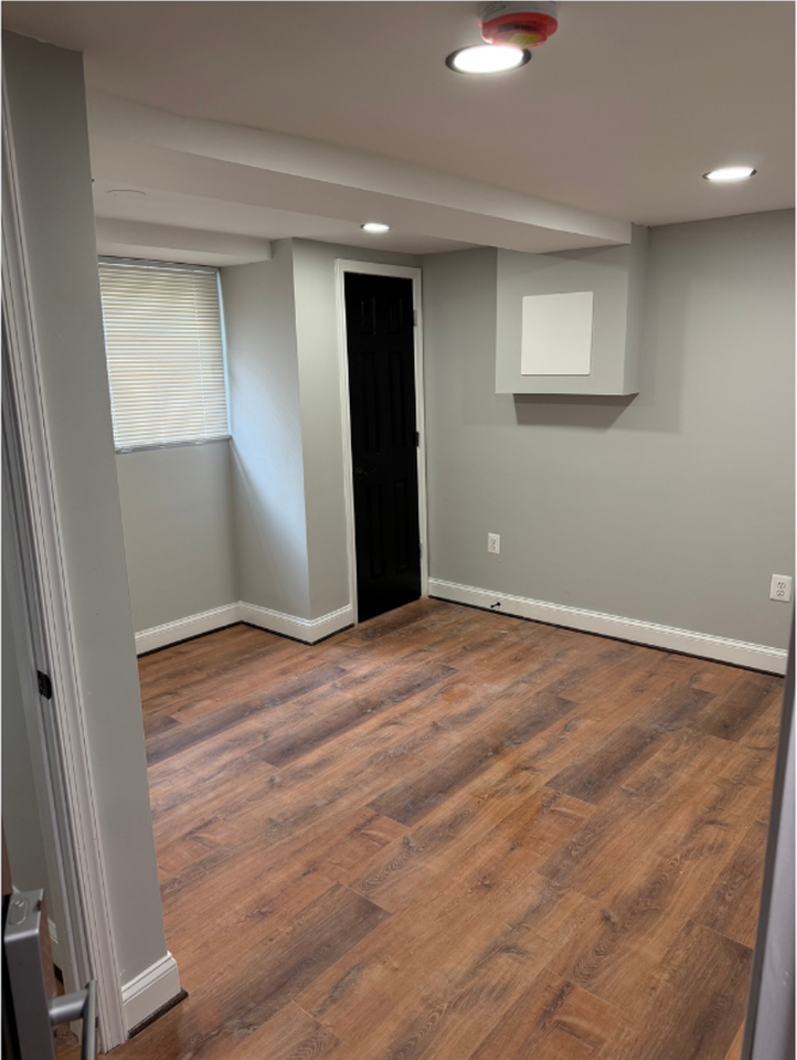 4613 Asbury ave - Photo 5 of 34