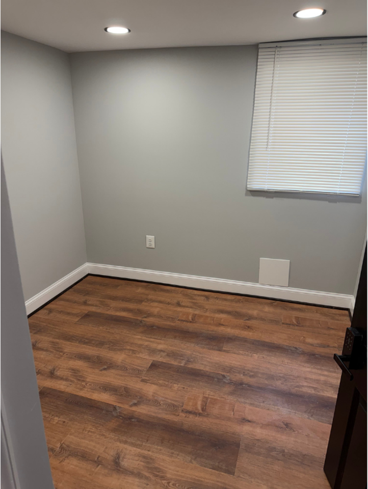 4613 Asbury ave - Photo 6 of 34