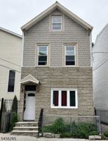 featured image of 284 Hunterdon St #3
