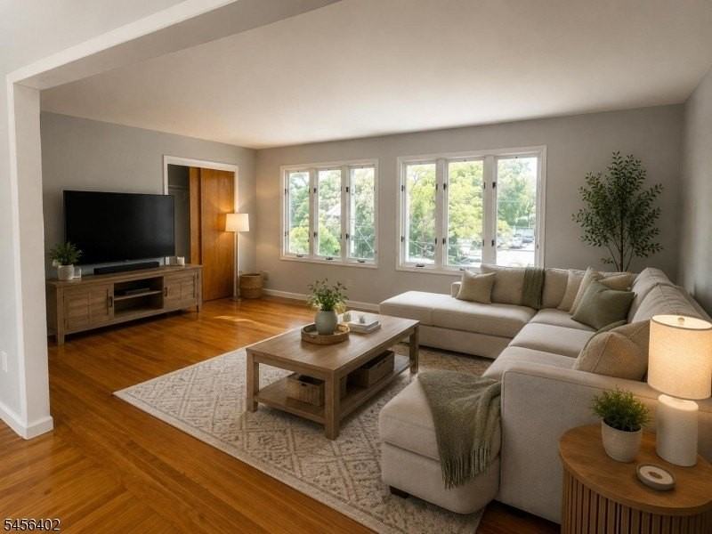 21 W Henry St - Photo 3 of 11