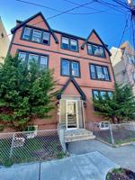 featured image of 33 Long St
