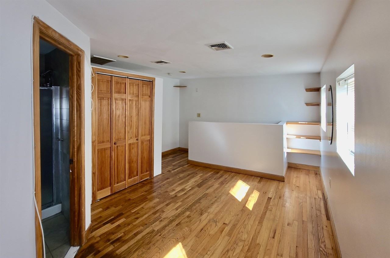 11 Wright Ave - Photo 7 of 12
