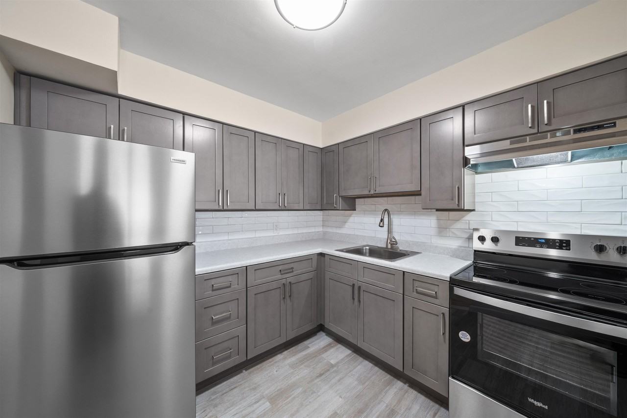 34 E 32nd St #C5 - Photo 3 of 22