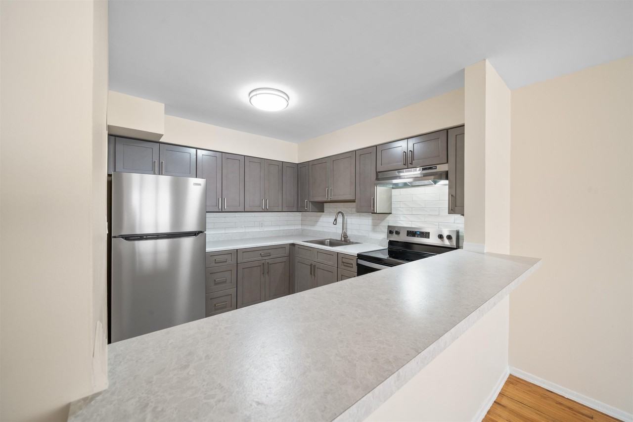 34 E 32nd St #C5 - Photo 5 of 22