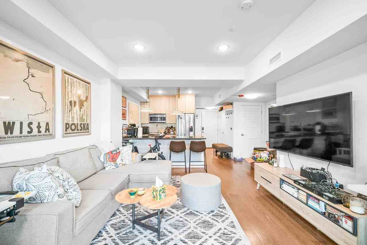 386 5th St #101 - Photo 3 of 15