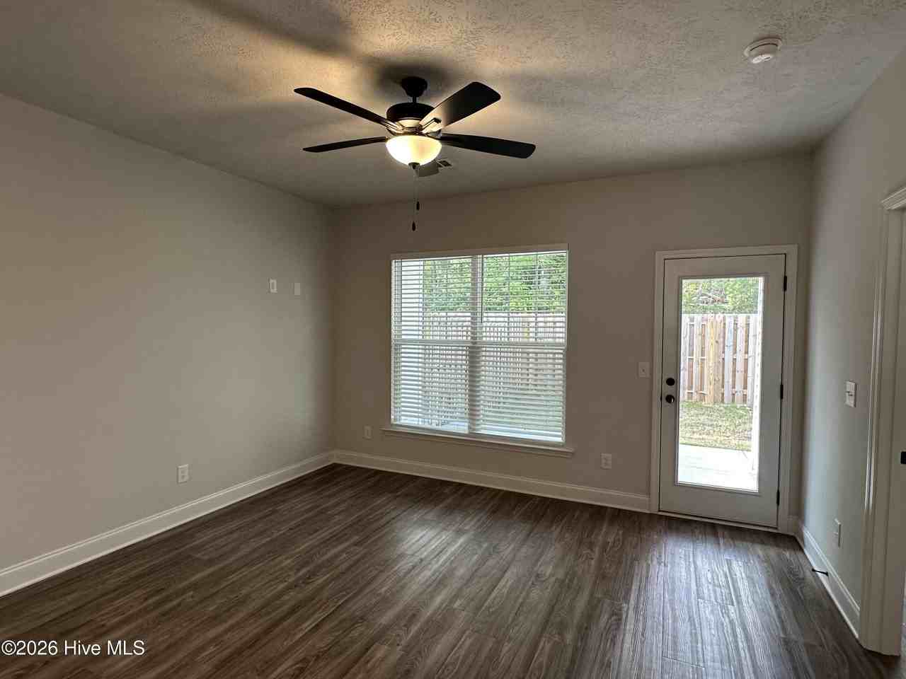 4272 Beautiful Pond Park - Photo 5 of 11
