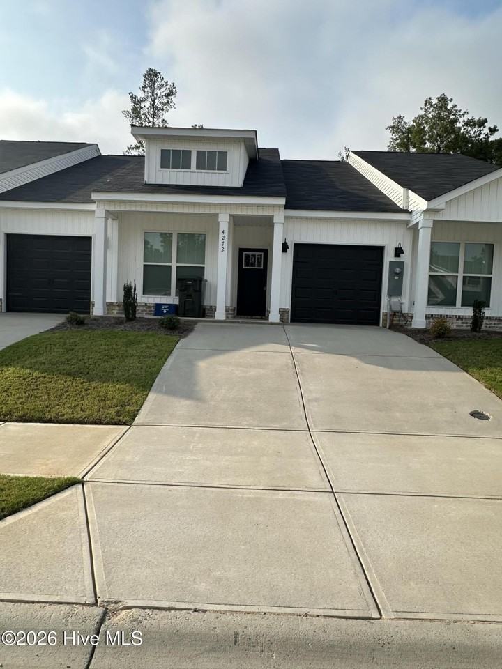 4272 Beautiful Pond Park - Photo 6 of 11