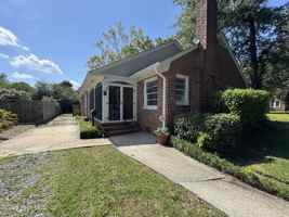featured image of 6 Keaton Ave
