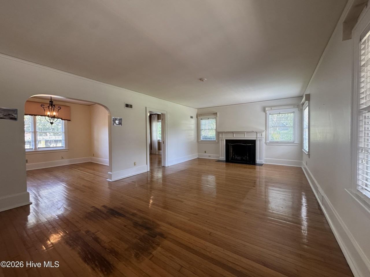 6 Keaton Ave - Photo 5 of 28