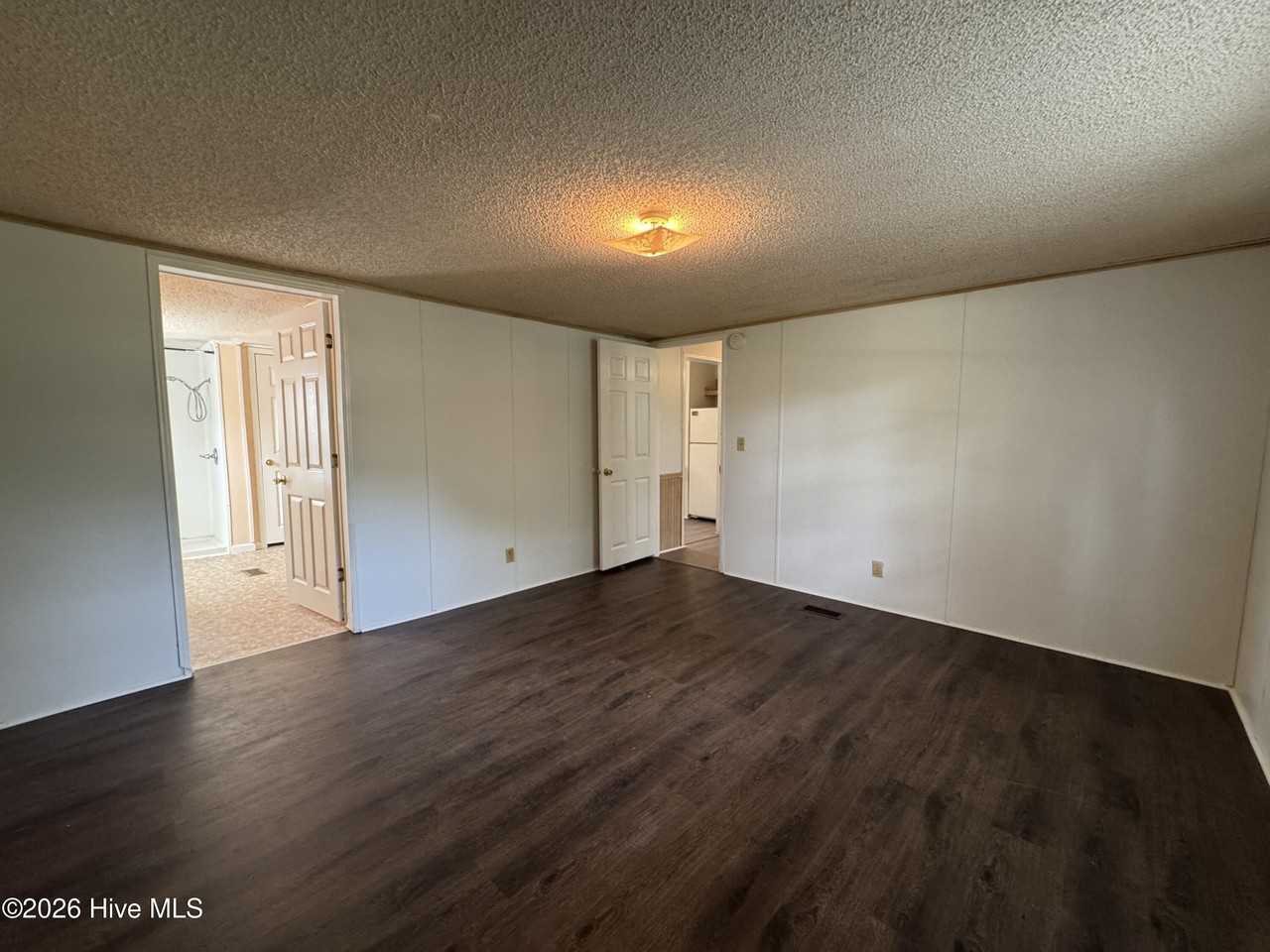 1227 Village Rd Ne - Photo 7 of 18