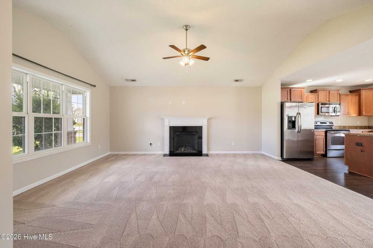 753 Radiant Dr - Photo 6 of 50
