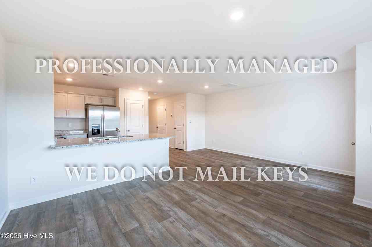 7253 Longleaf Rd - Photo 6 of 20