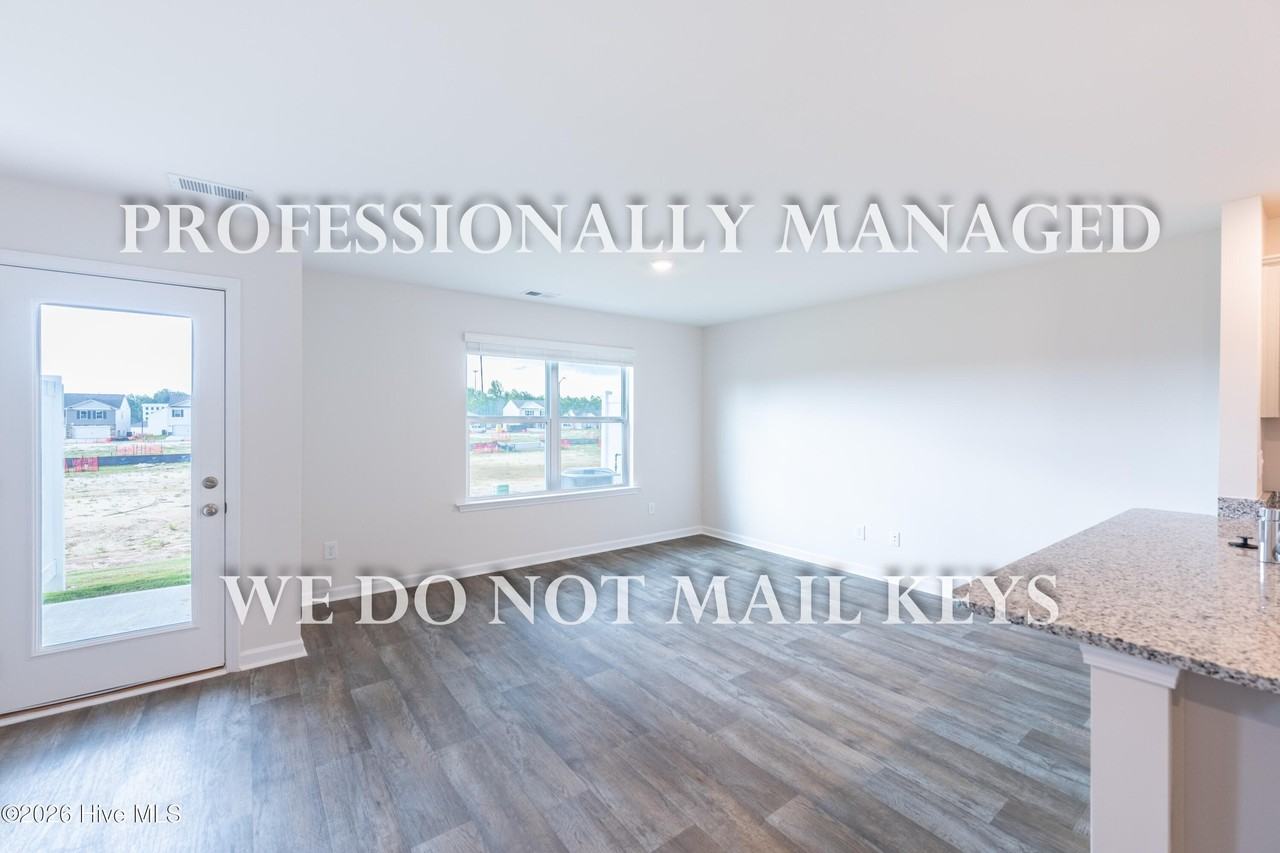 7253 Longleaf Rd - Photo 7 of 20