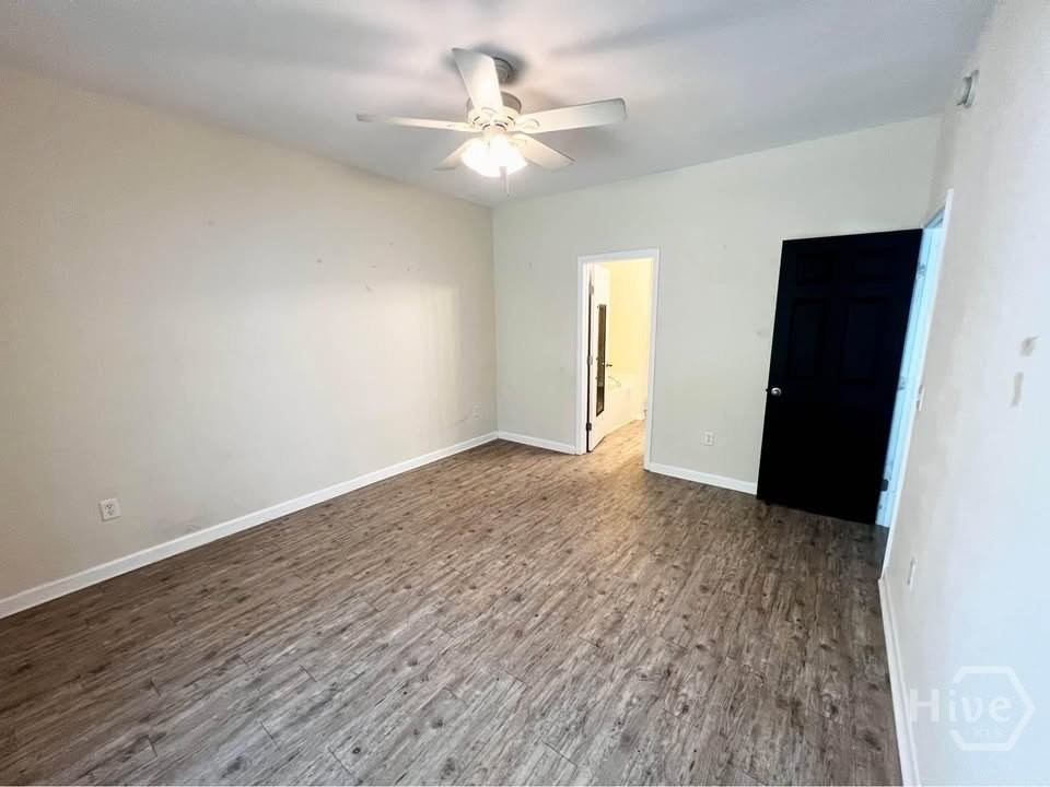 31 Falkland Ave - Photo 6 of 12