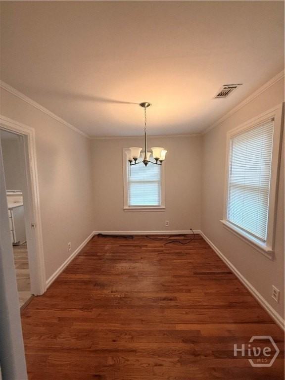 2117 E 58th St - Photo 4 of 14