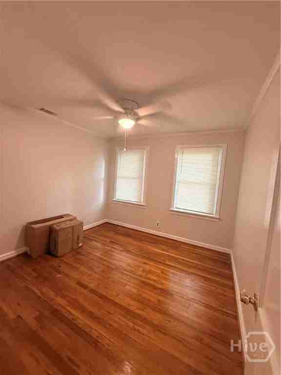 2117 E 58th St - Photo 7 of 14