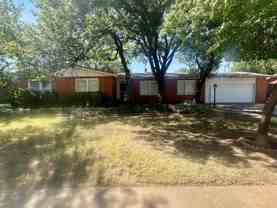 3703 47th St - Photo 1 of 1