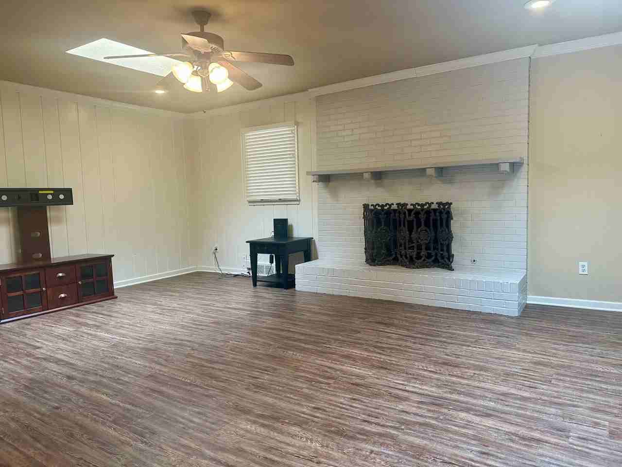 3703 47th St - Photo 6 of 22