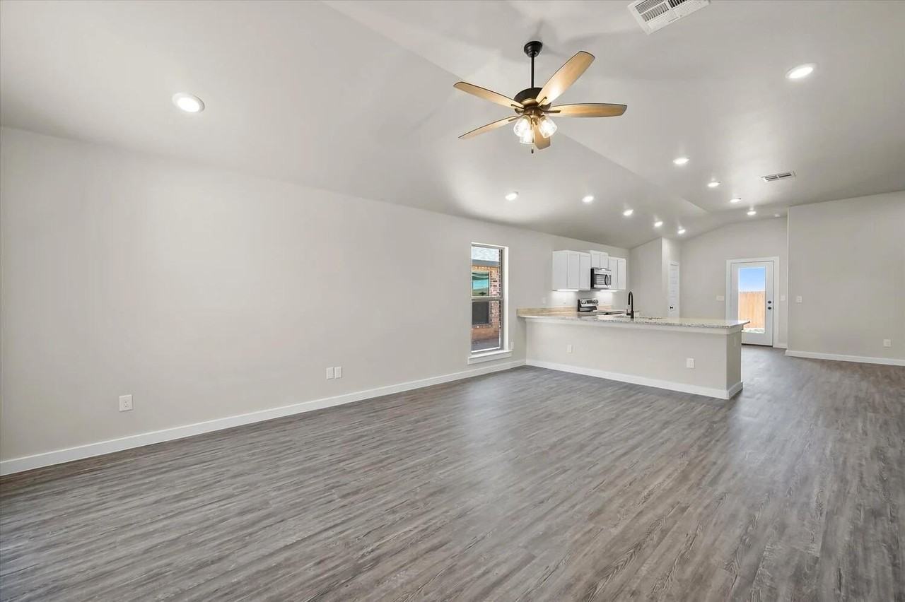 3516 Turner Ave - Photo 7 of 10