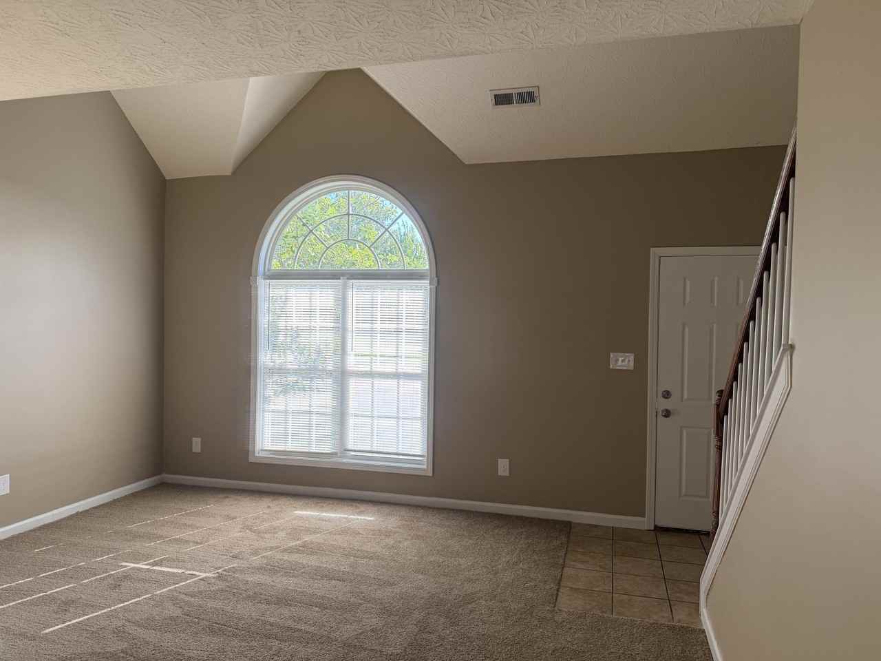969 Sugarbush Trl - Photo 3 of 12