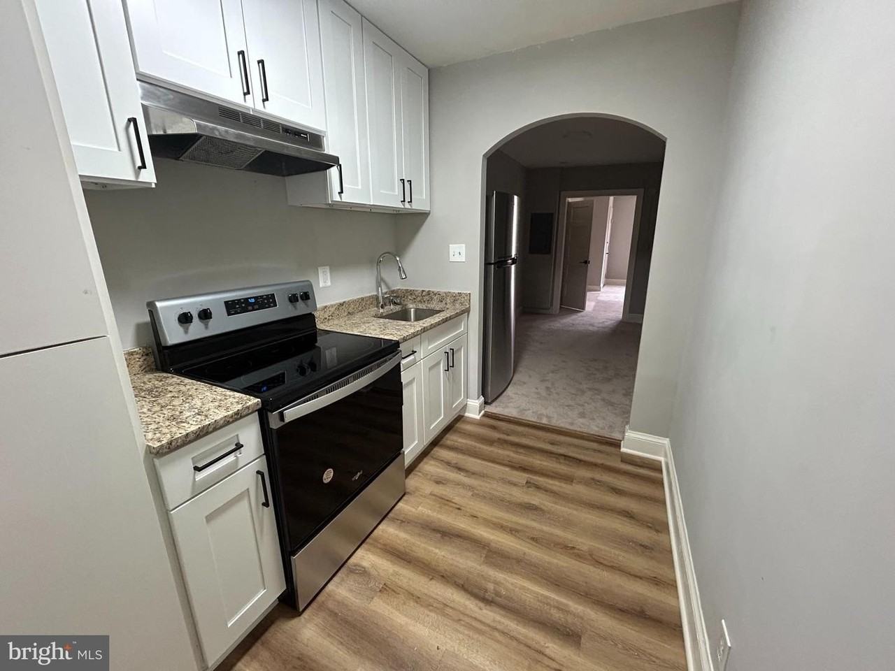 1630 16th St Se - Photo 3 of 15