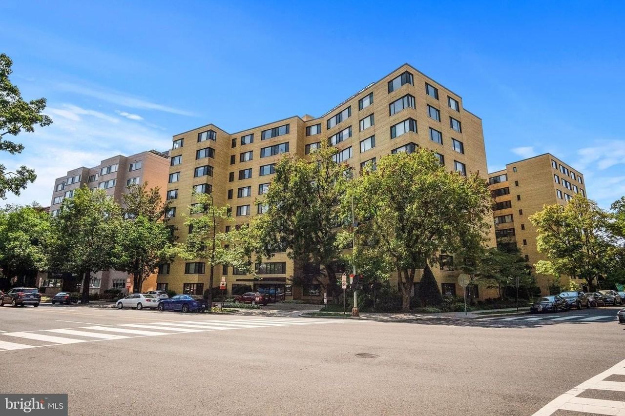5410 Connecticut Ave Nw - Photo 2 of 49