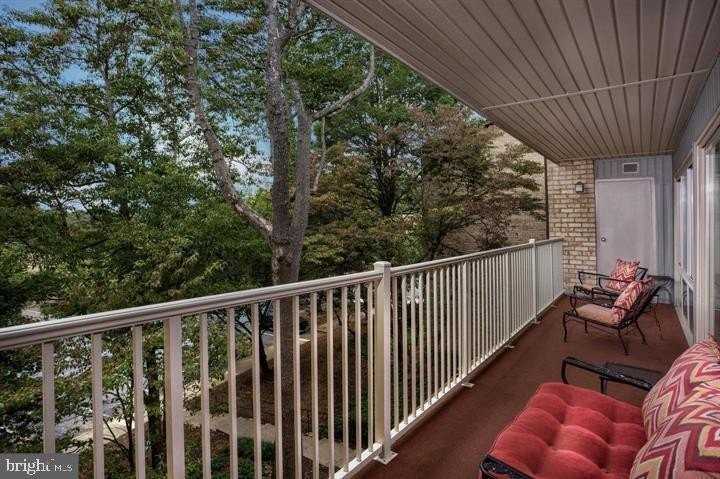 32 Over Ridge Ct - Photo 2 of 20