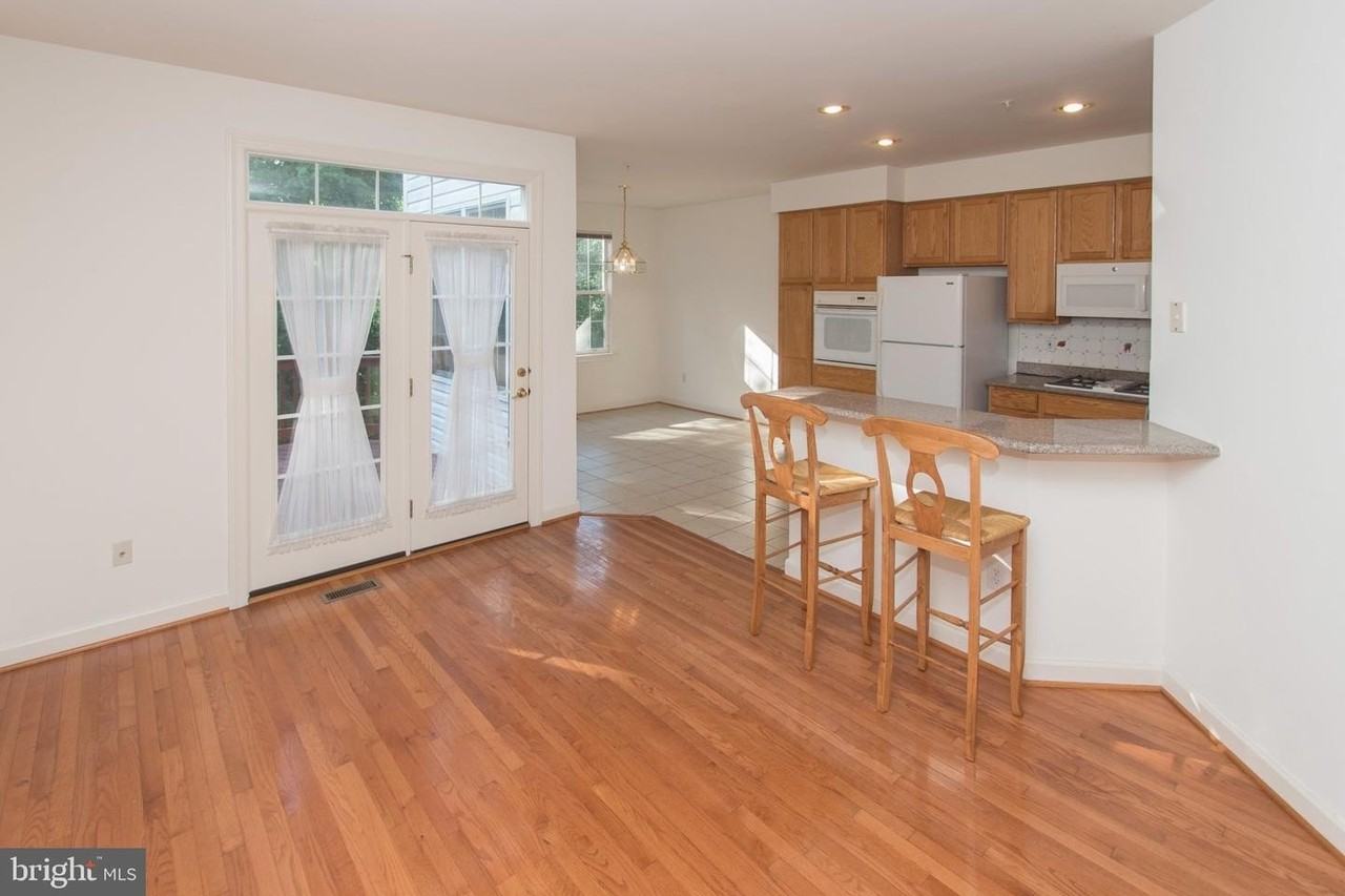 22 Calabash Ct - Photo 4 of 34